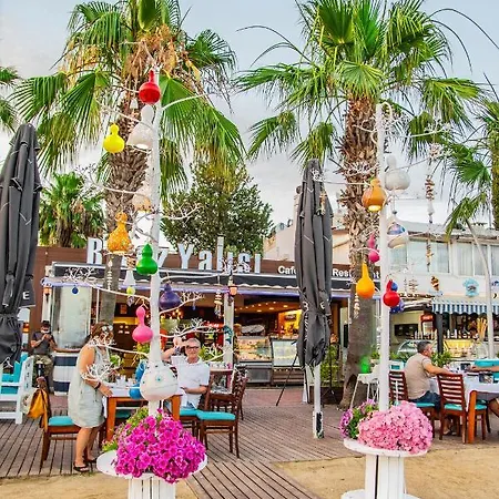 فندق Blue Bay (adults Only)